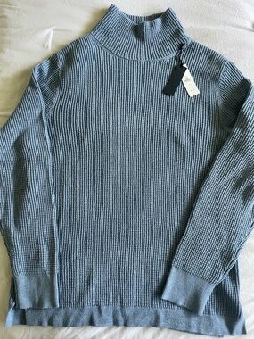 Banana Republic Men's Light Blue Turtleneck Sweater